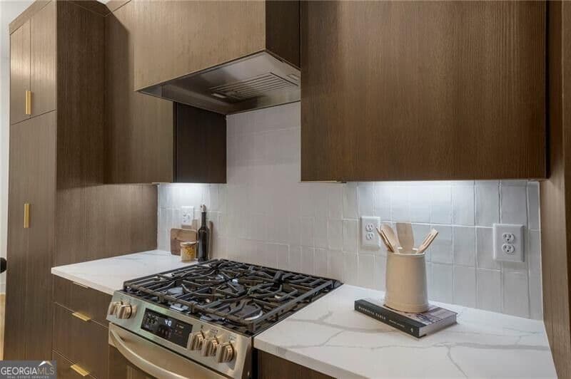 3 bedroom, 3.5 bathroom, 1,685 sq ft townhouse for sale at 1169 Penny Lane, Atlanta, GA 30329 — photo 5
