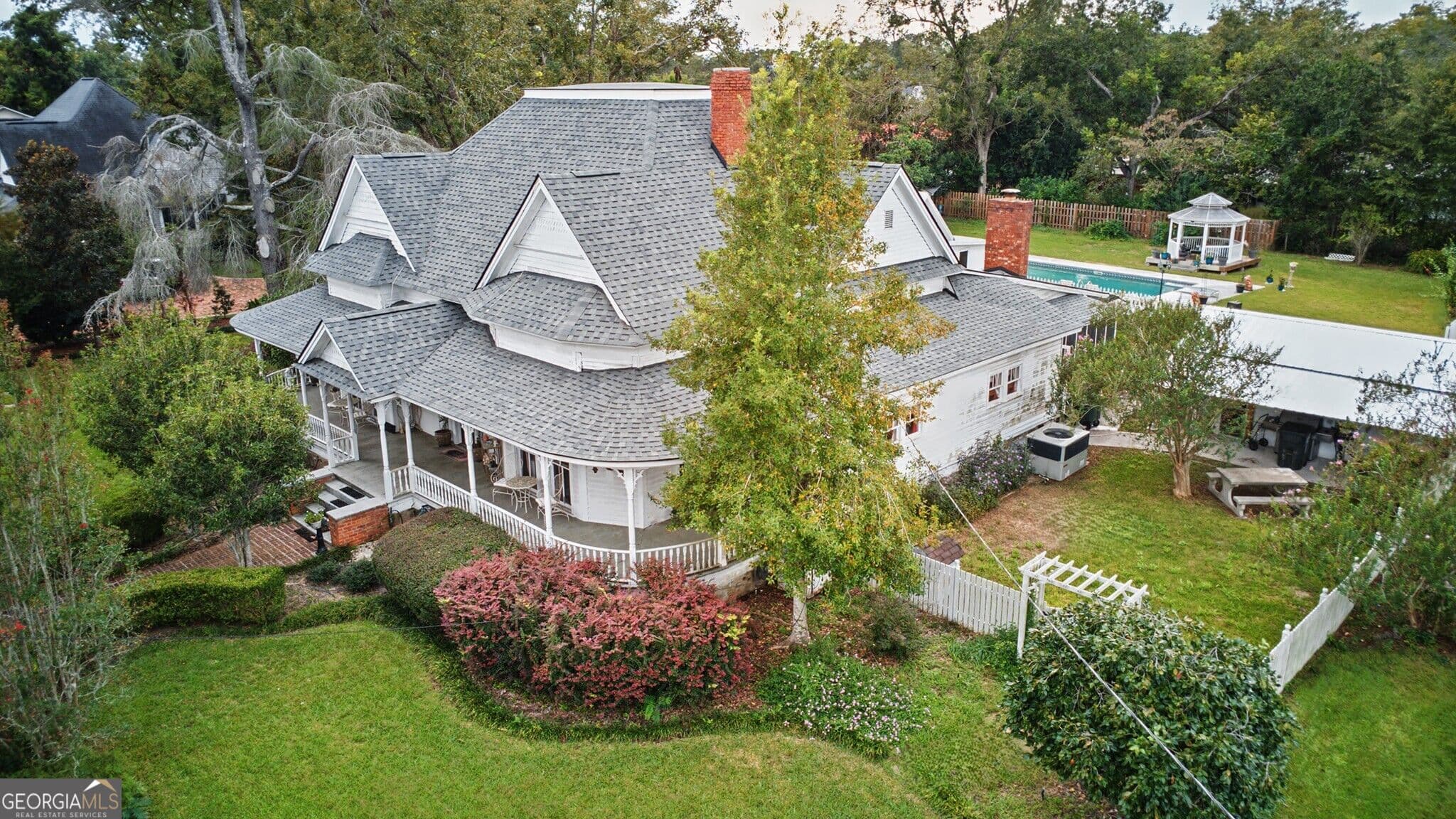 4 bedroom, 3 bathroom, 3,156 sq ft single family residence for sale at 310 S Lewis Street, Metter, GA 30439 — photo 3