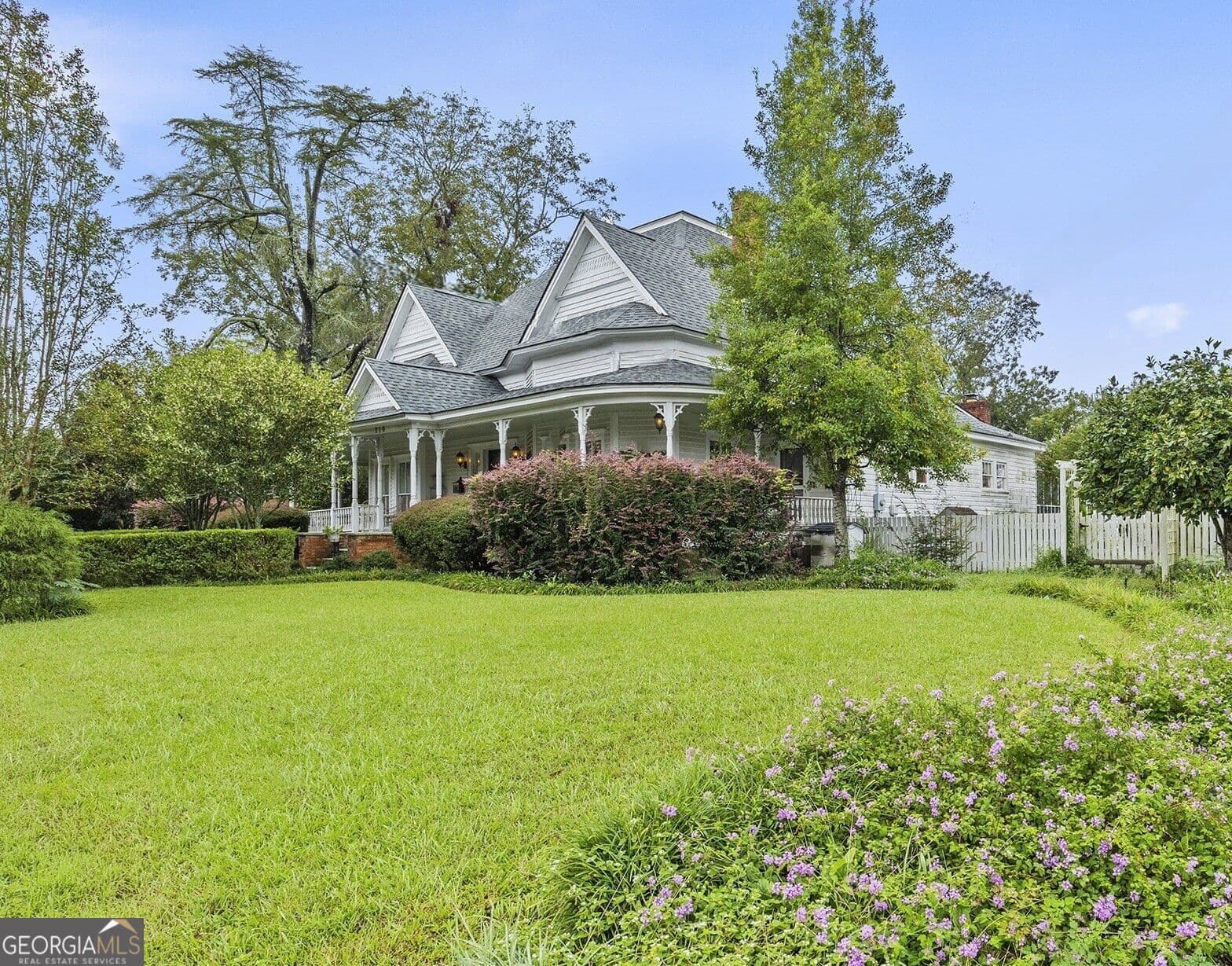 4 bedroom, 3 bathroom, 3,156 sq ft single family residence for sale at 310 S Lewis Street, Metter, GA 30439