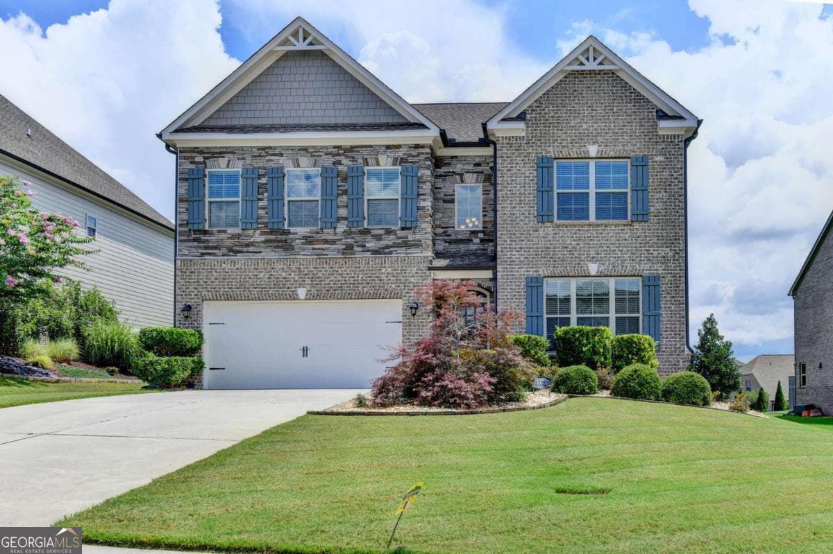 4 bedroom, 4 bathroom, 3,342 sq ft single family residence for sale at 4177 Heisenberg Lane, Suwanee, GA 30024 — photo 3
