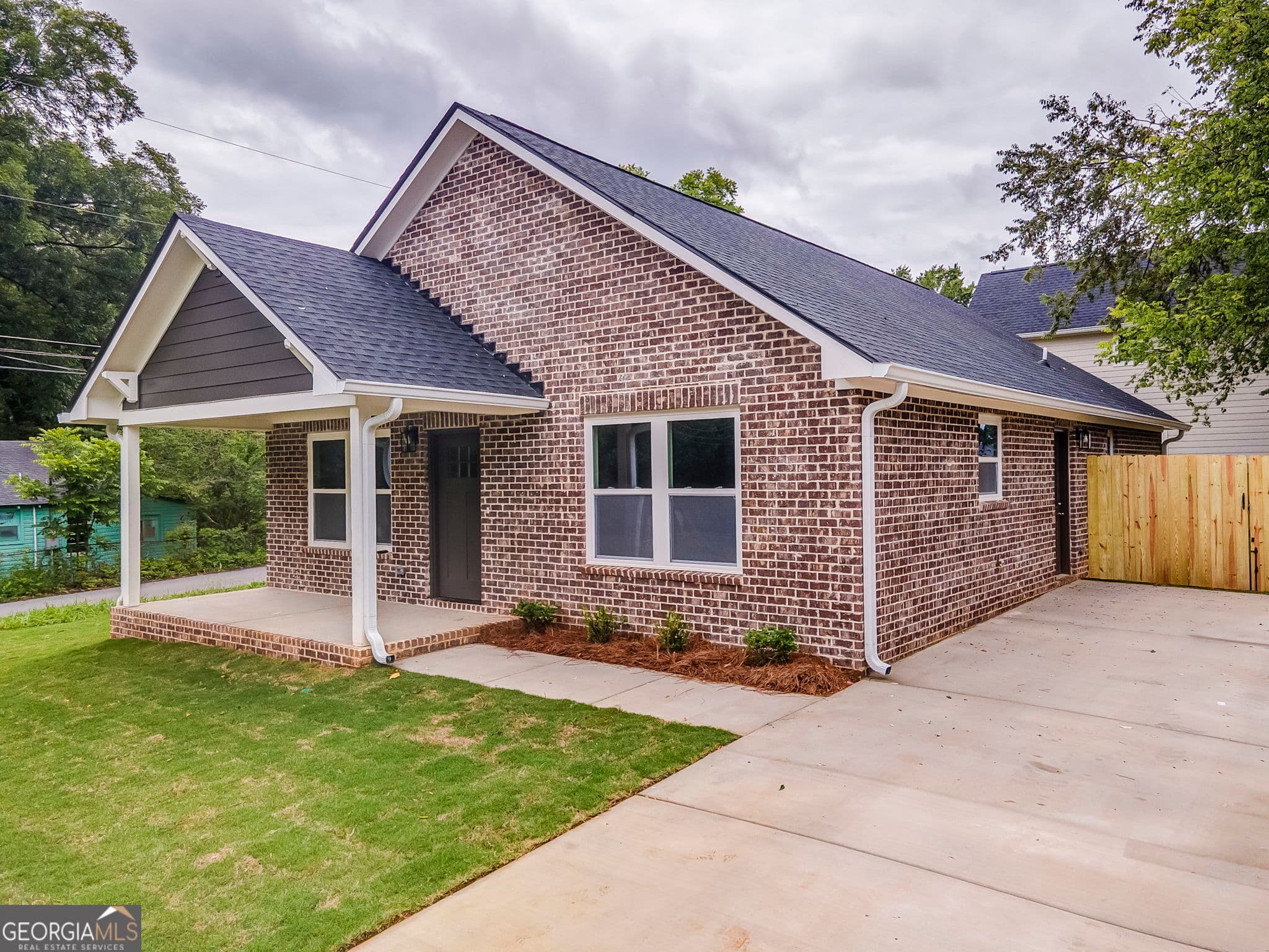 3 bedroom, 2 bathroom, 1,320 sq ft single family residence sold at 101 Evergreen Street, Rome, GA 30161