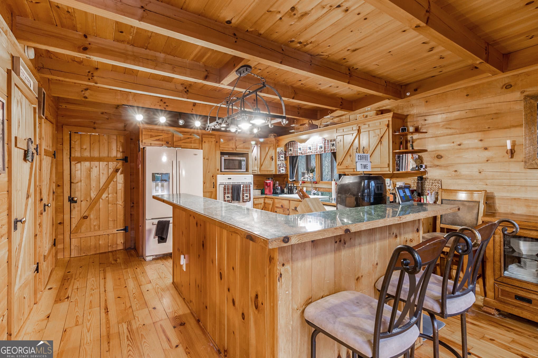 3 bedroom, 3 bathroom, 2,900 sq ft cabin,single family residence for sale at 696 Railey Ridge, Ranger, GA 30734 — photo 9