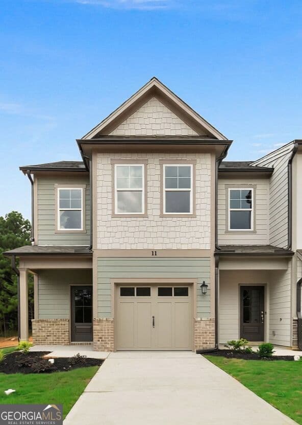 3 bedroom, 2.5 bathroom, 1,572 sq ft townhouse for sale at 11 Magnolia Boulevard, Cedartown, GA 30125 — photo 1 of 52