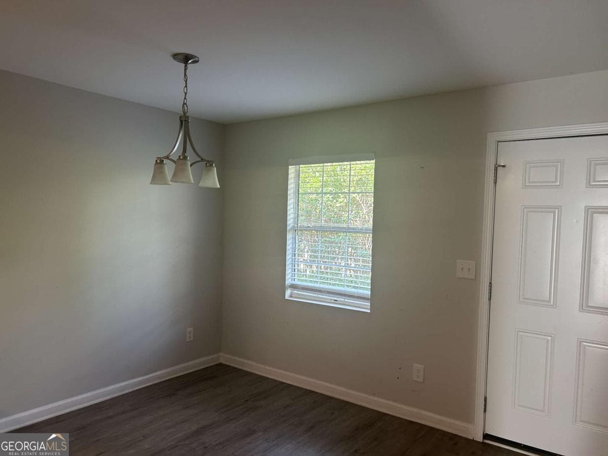2 bedroom, 2.5 bathroom, 1,728 sq ft townhouse for sale at 2604 Campbellton Road A6, Atlanta, GA 30311 — photo 3