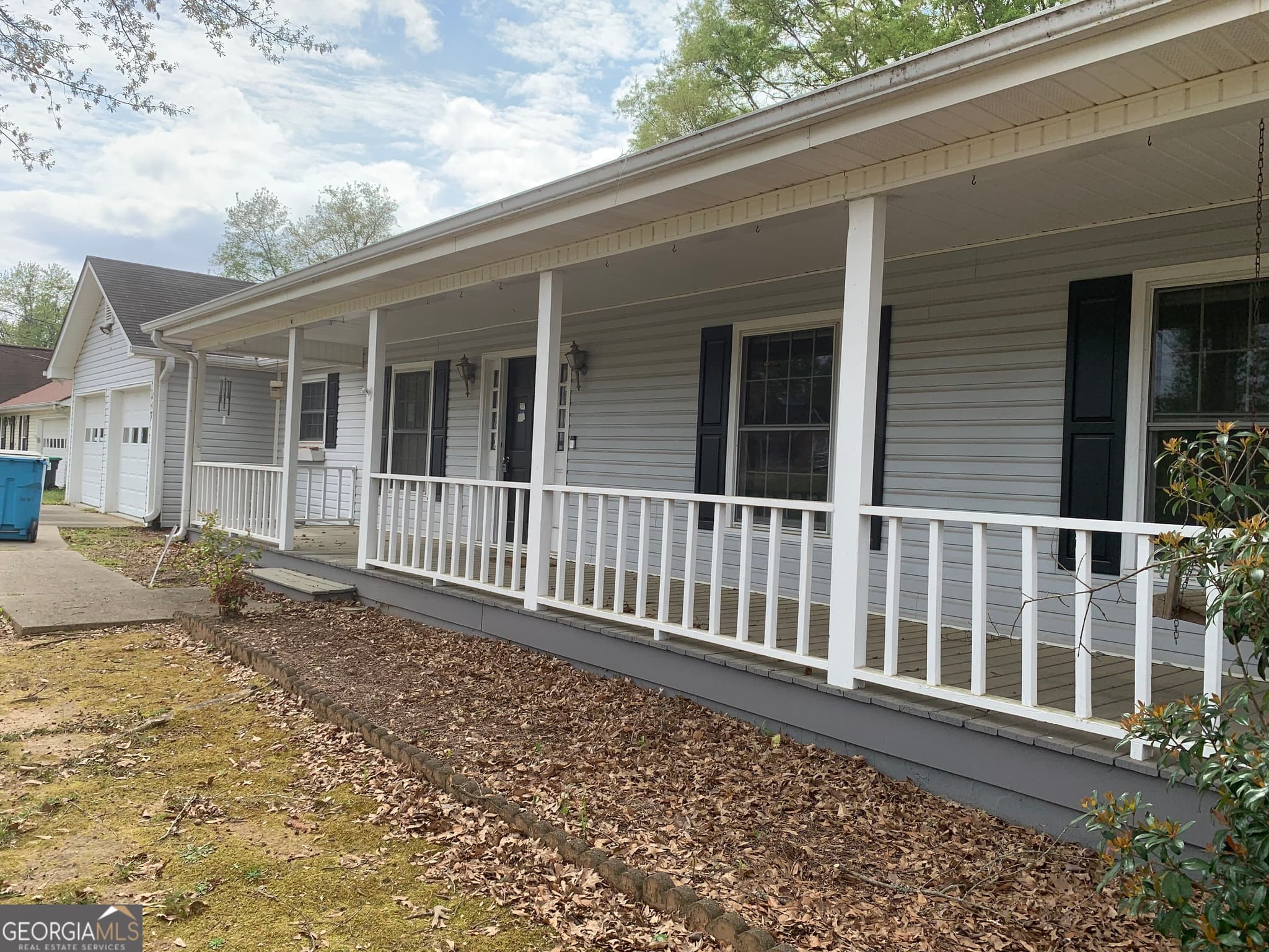3 bedroom, 2 bathroom, 1,420 sq ft single family residence for sale at 117 Russell Circle, Mcdonough, GA 30252 — photo 2