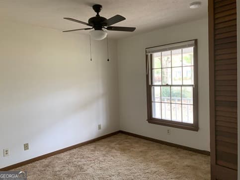 3 bedroom, 2 bathroom, 1,420 sq ft single family residence for sale at 117 Russell Circle, Mcdonough, GA 30252 — photo 3