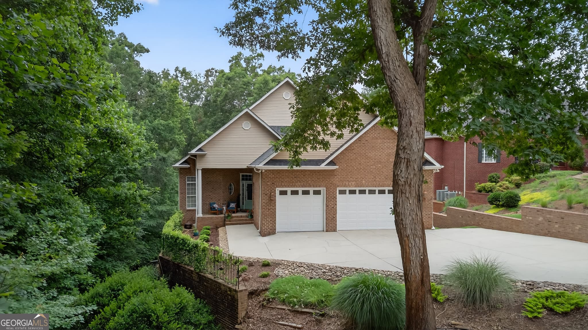 4 bedroom, 3 bathroom, 3,986 sq ft single family residence sold at 109 Tall Ship Drive, Anderson, SC 29626