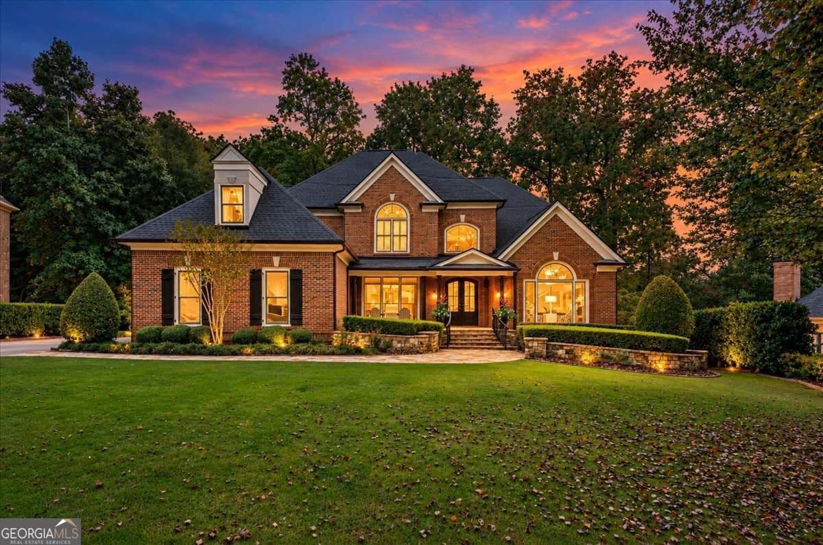 5 bedroom, 4.5 bathroom, 5,336 sq ft single family residence for sale at 10020 Normandy Lane, Suwanee, GA 30024 — photo 2