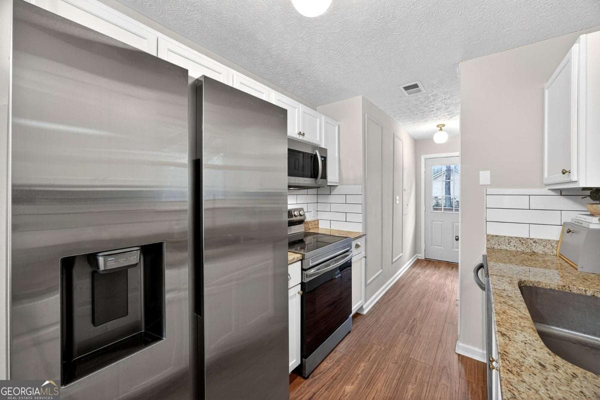 3 bedroom, 2 bathroom, 1,144 sq ft single family residence for sale at 250 Prestigious Place, Senoia, GA 30276 — photo 8