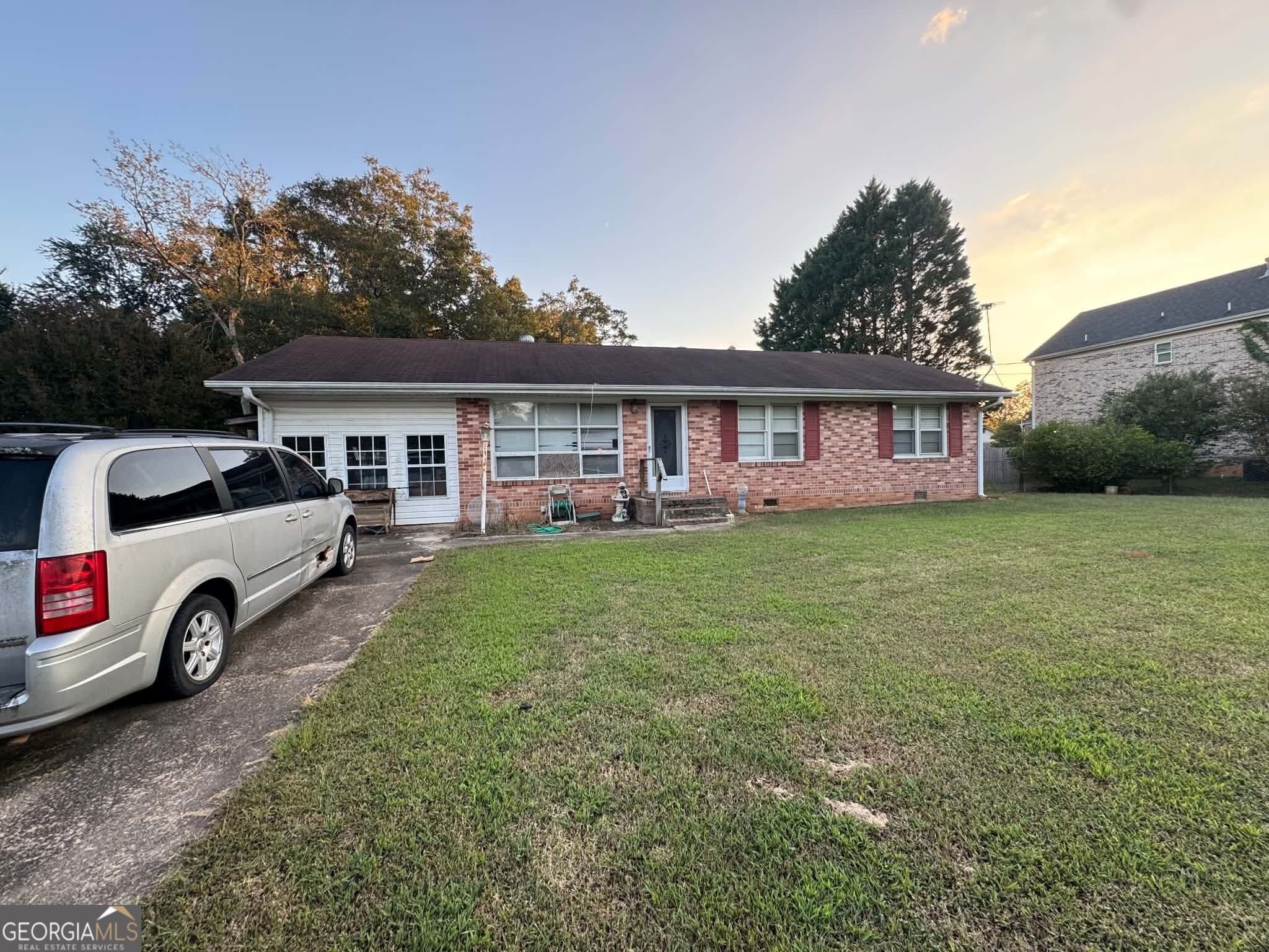 3 bedroom, 1 bathroom, 1,216 sq ft single family residence for sale at 261 Nancy Street, Winder, GA 30680 — photo 3