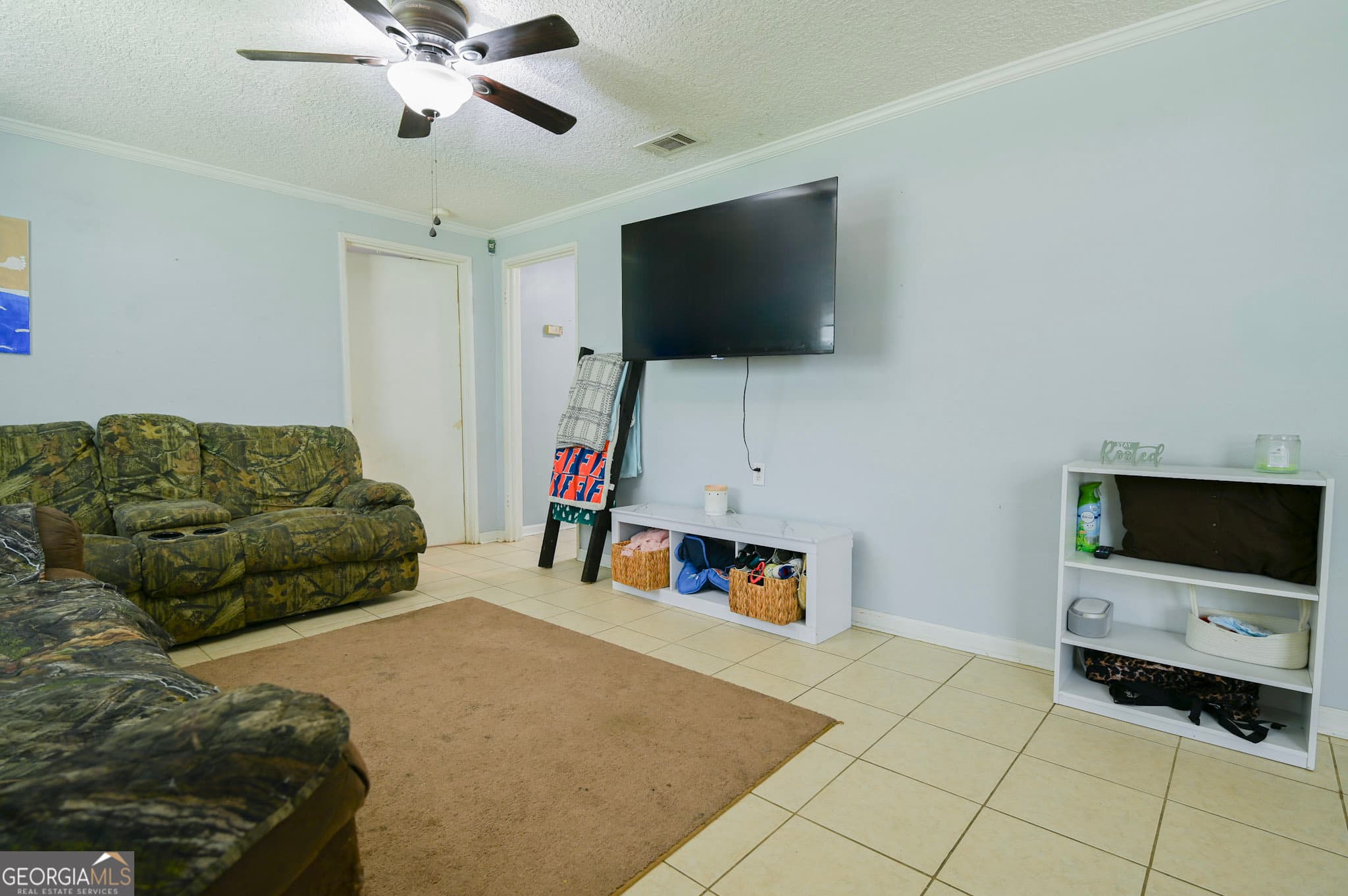 3 bedroom, 2 bathroom, 1,200 sq ft single family residence for sale at 610 Poplar Street, Waycross, GA 31501 — photo 5