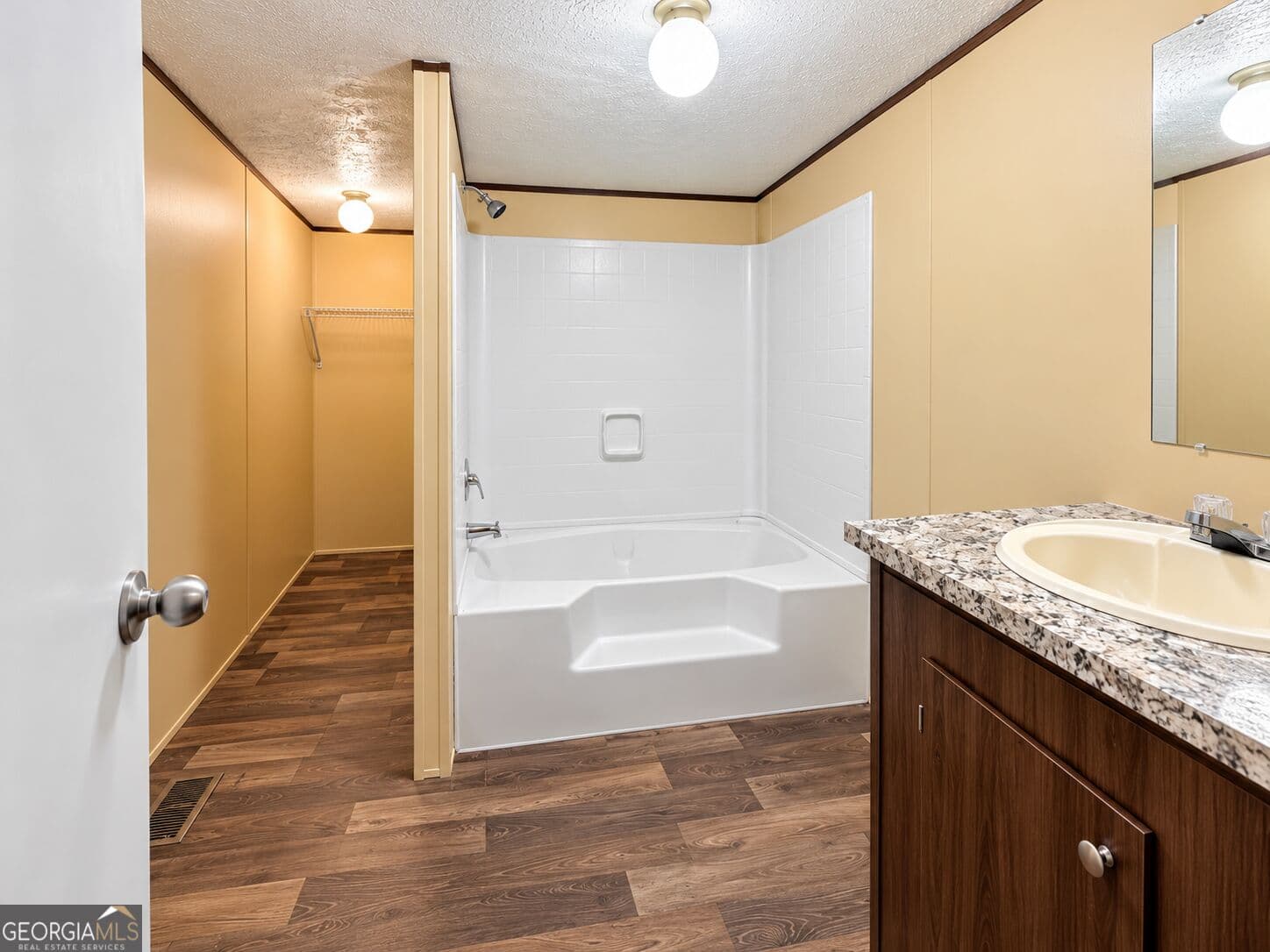 3 bedroom, 2 bathroom, 1,344 sq ft single family residence for sale at 195 Robinson Street, Waco, GA 30182 — photo 5