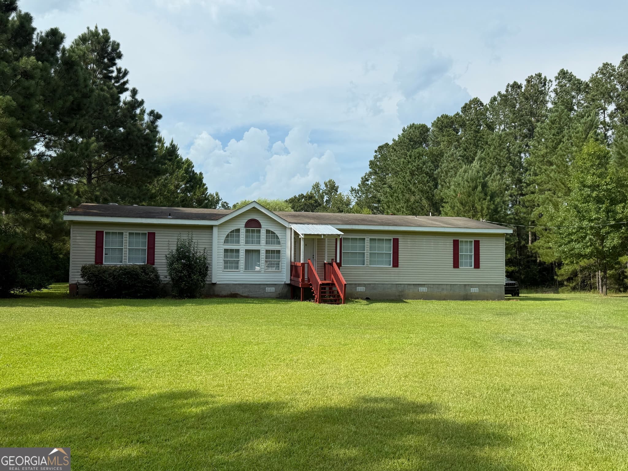 3 bedroom, 2 bathroom, 2,240 sq ft manufactured home,mobile home sold at 1259 Fe Beasley Road, Claxton, GA 30417