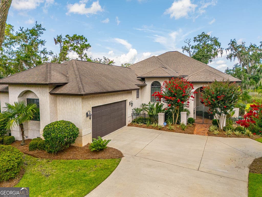 4 bedroom, 3 bathroom, 2,487 sq ft single family residence for sale at 135 Rice Mill, St. Simons, GA 31522 — photo 2