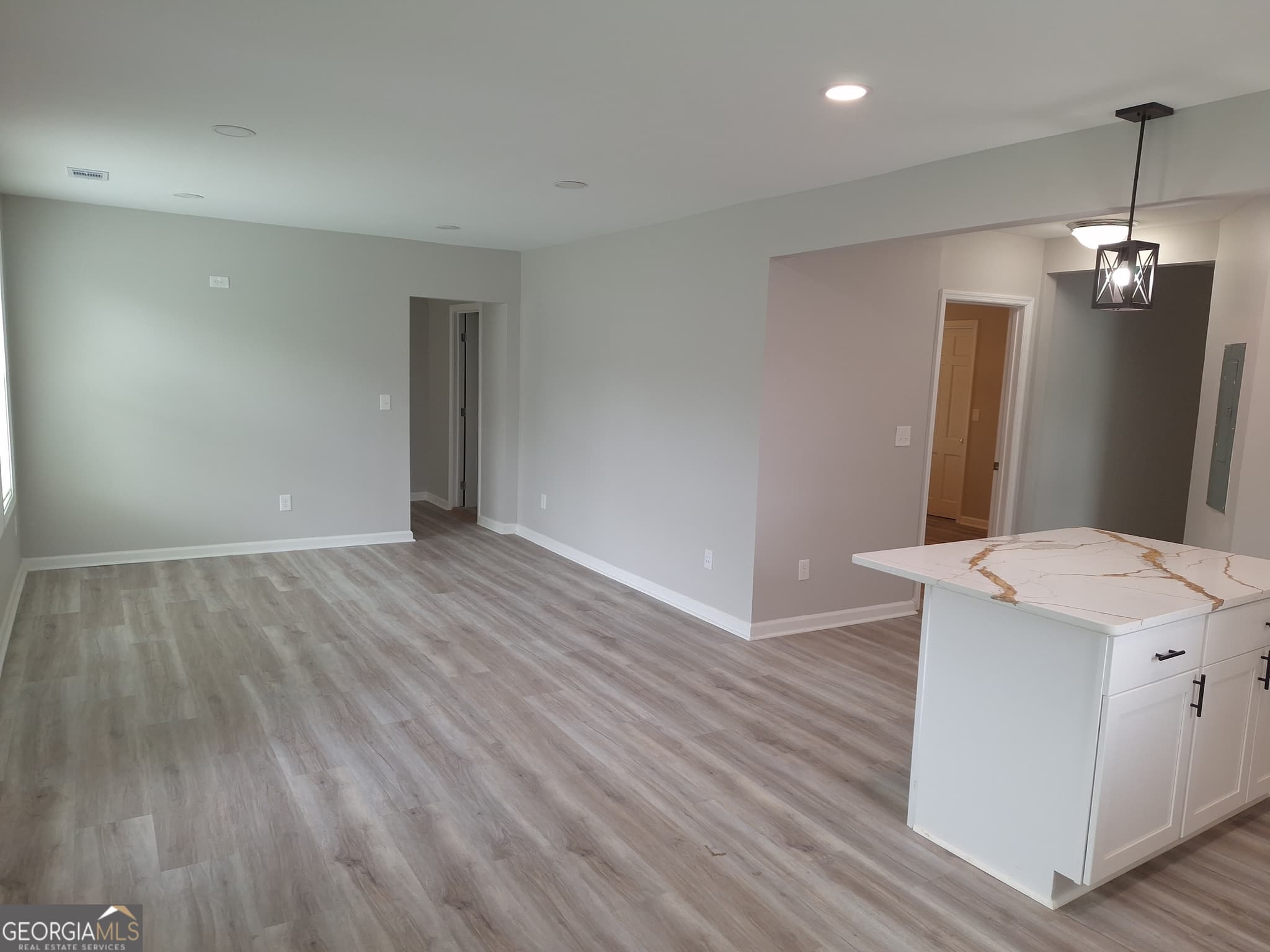 3 bedroom, 2 bathroom, 1,206 sq ft single family residence for sale at 329 Noyes Street, Cedartown, GA 30125 — photo 5
