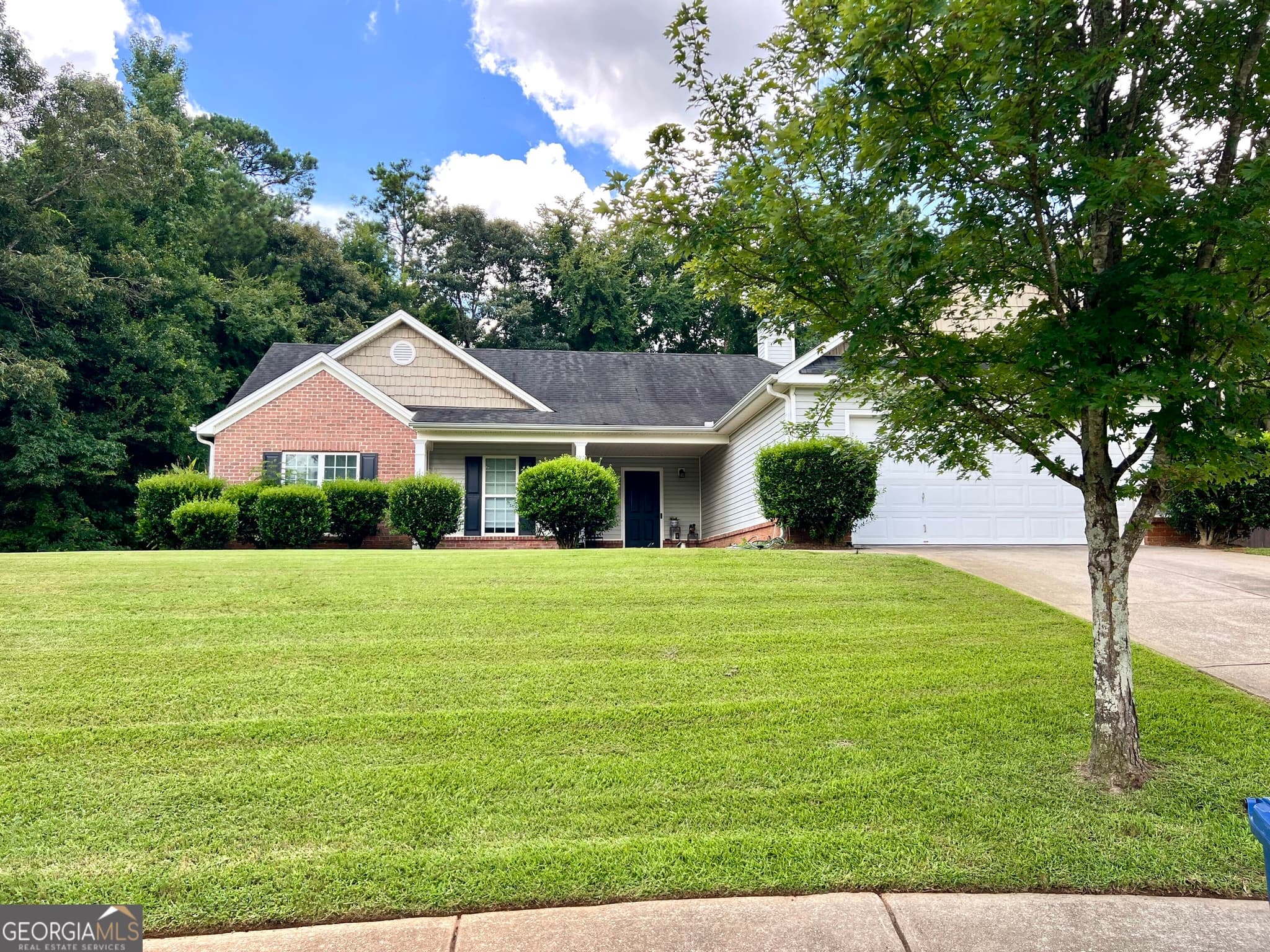 3 bedroom, 2 bathroom, 1,607 sq ft single family residence for sale at 231 Cabernet Street, Athens, GA 30601 — photo 1 of 21