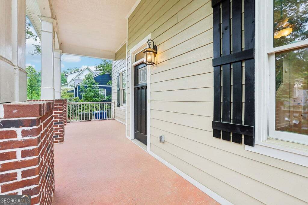 5 bedroom, 3.5 bathroom, 3,682 sq ft single family residence for sale at 274 Rockyford Road, Atlanta, GA 30317 — photo 9