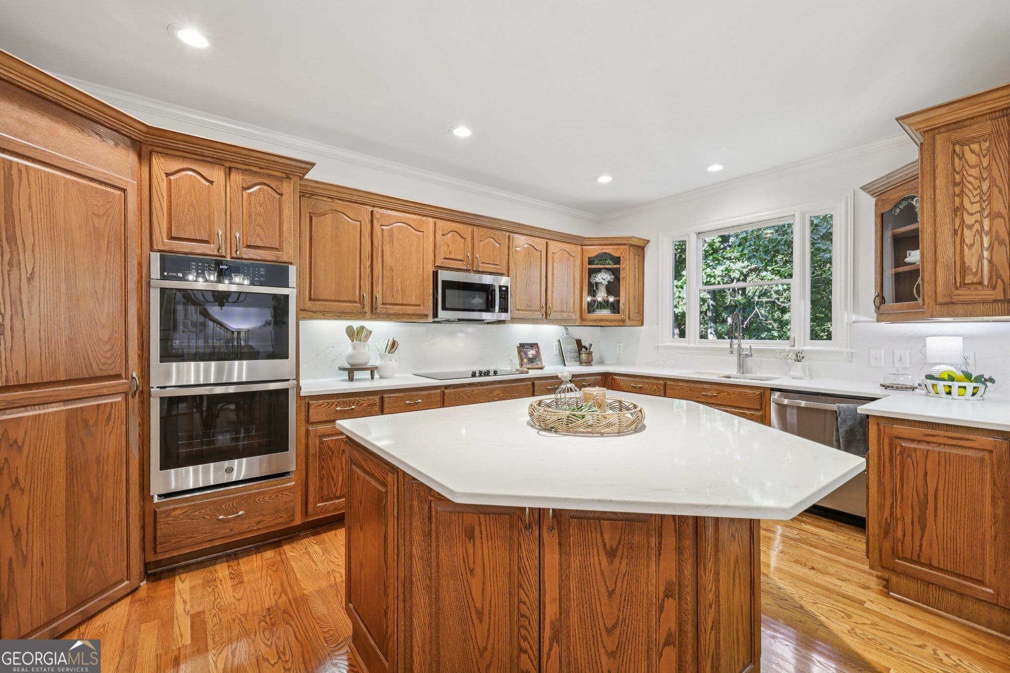 4 bedroom, 4.5 bathroom, 5,124 sq ft single family residence for sale at 1390 Rogers Mill Lane, Cumming, GA 30041 — photo 4