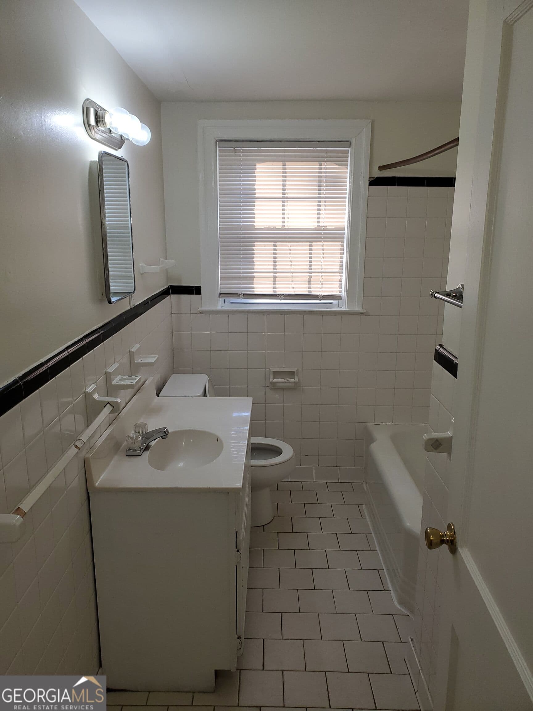2 bedroom, 1 bathroom manufactured home,apartment for rent at 708 Highland Avenue APT A, Dublin, GA 31021 for $895 a month — photo 2