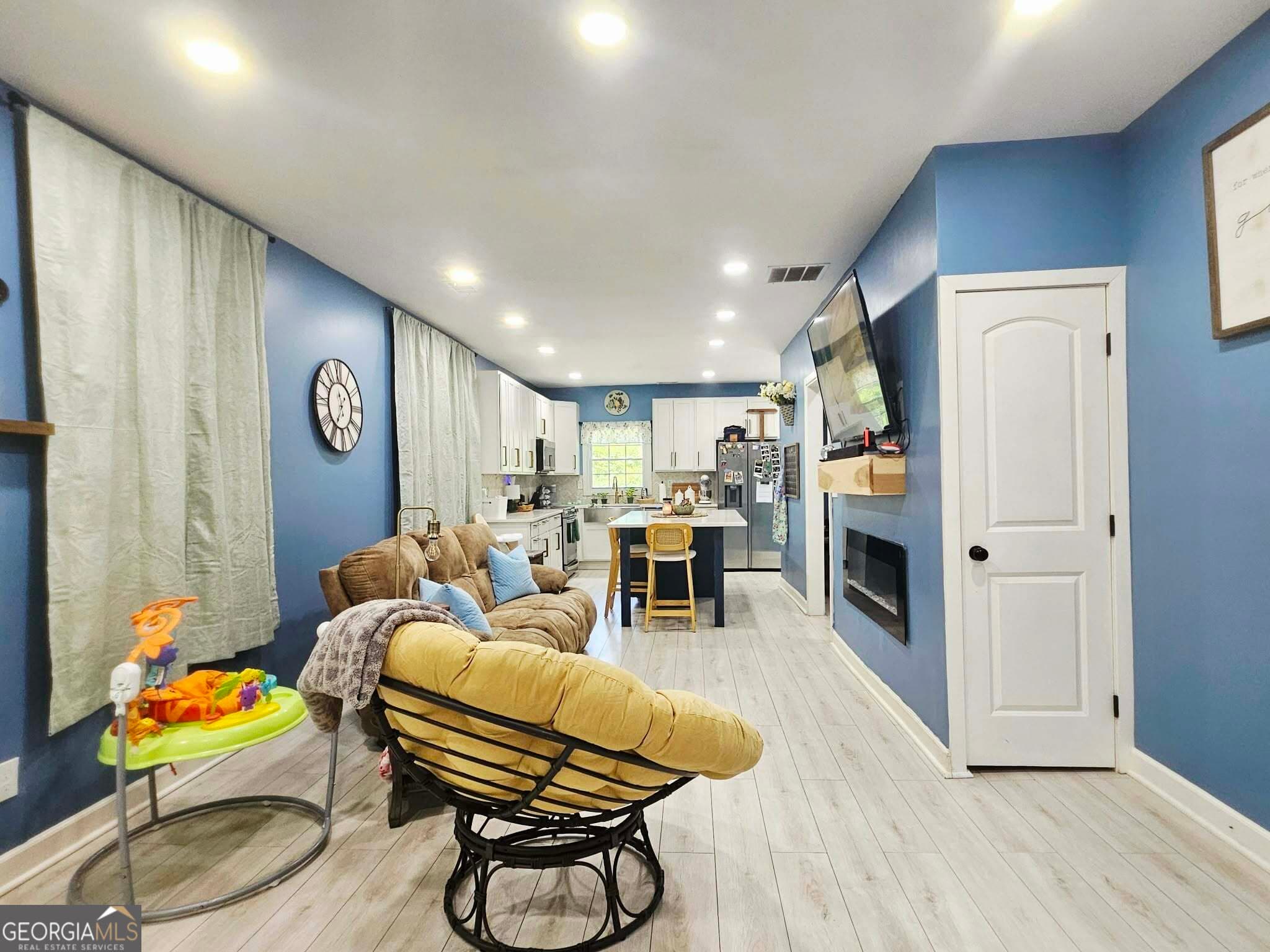 2 bedroom, 1 bathroom, 1,036 sq ft single family residence for sale at 603 Avenue F, West Point, GA 31833 — photo 6