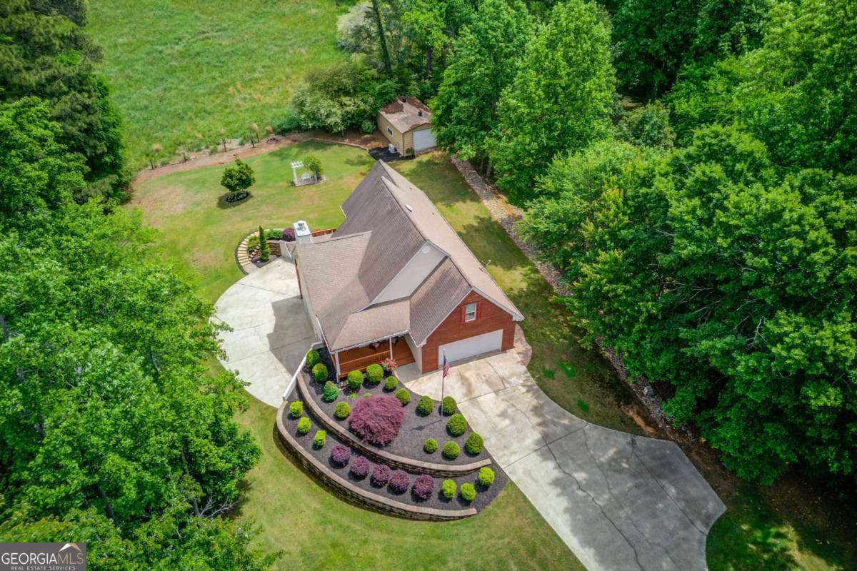 3 bedroom, 3.5 bathroom, 3,778 sq ft single family residence sold at 179 McEver Lane, Hoschton, GA 30548