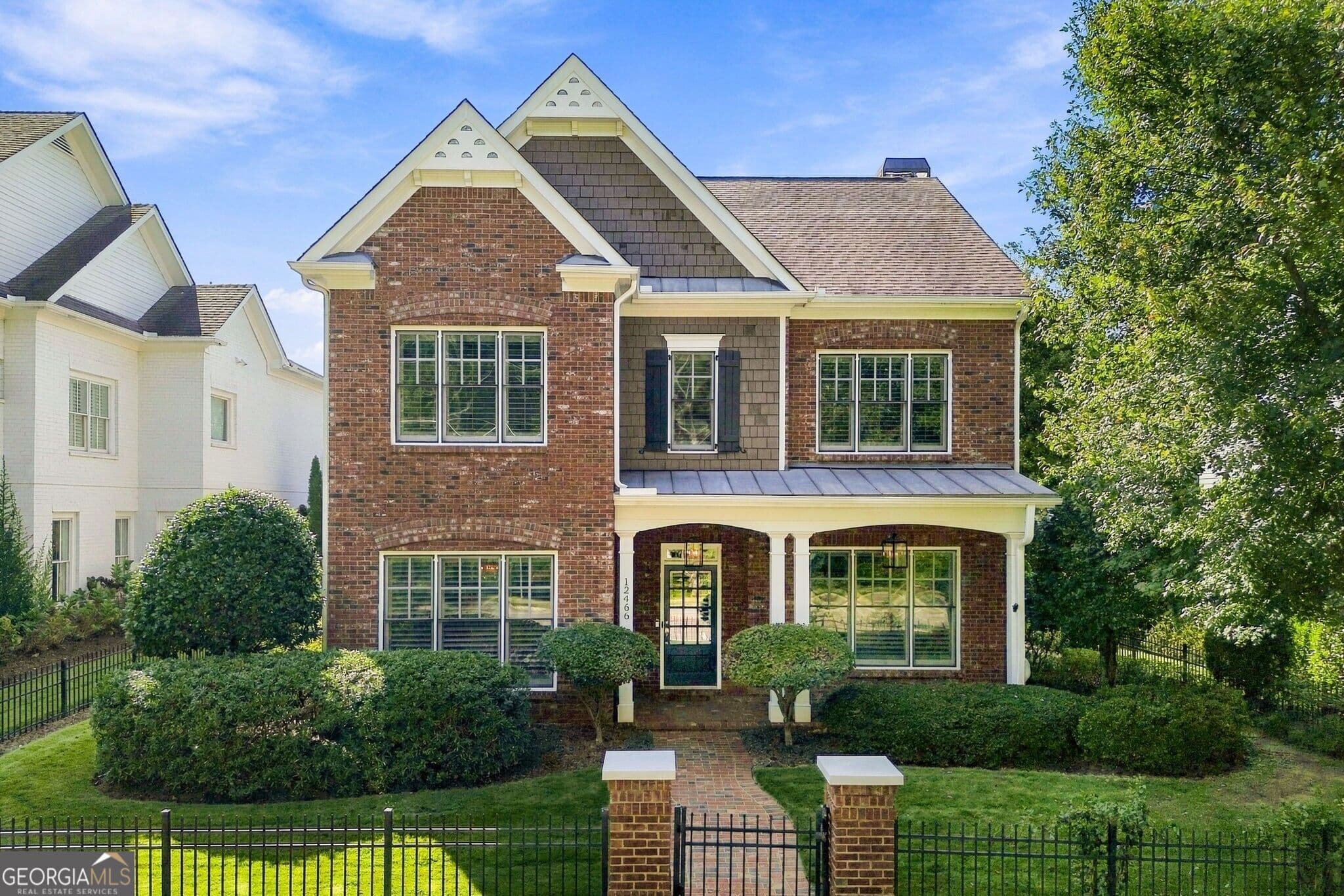 6 bedroom, 5 bathroom, 4,104 sq ft single family residence for sale at 12466 Broadwell Road, Milton, GA 30004 — photo 2