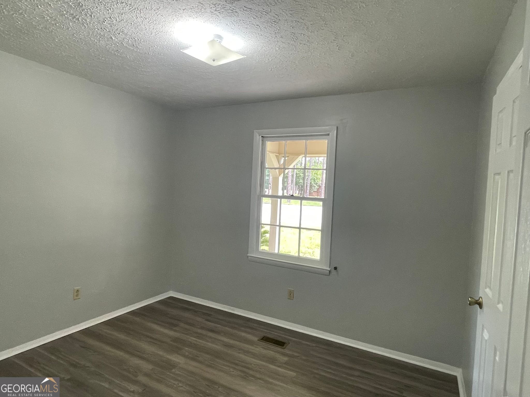 3 bedroom, 2 bathroom, 1,122 sq ft single family residence for sale at 124 Alexander Avenue, Reidsville, GA 30453 — photo 9