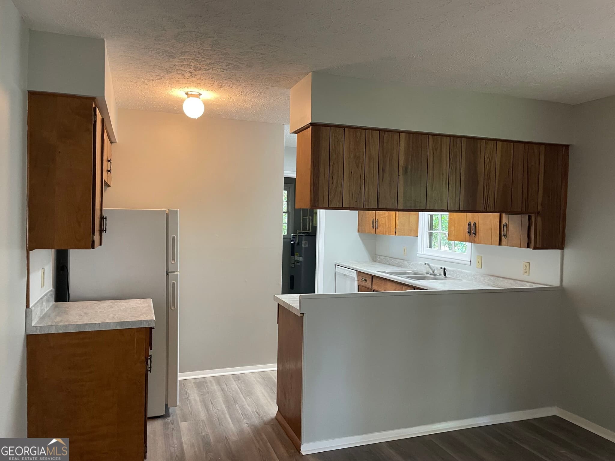 3 bedroom, 2 bathroom, 1,122 sq ft single family residence for sale at 124 Alexander Avenue, Reidsville, GA 30453 — photo 4