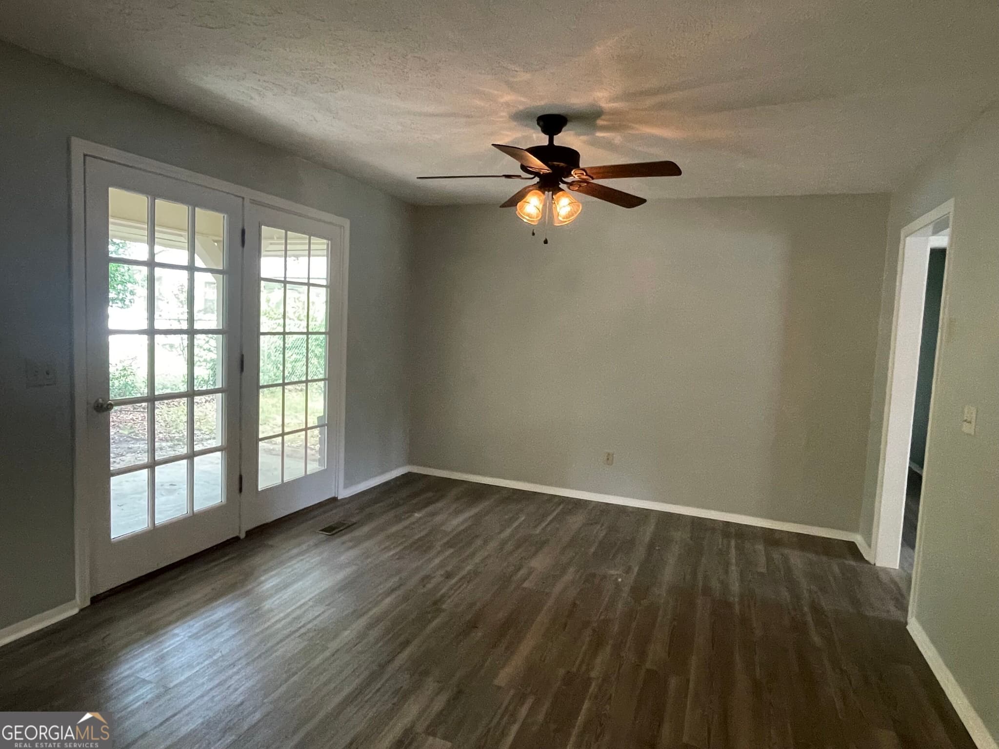 3 bedroom, 2 bathroom, 1,122 sq ft single family residence for sale at 124 Alexander Avenue, Reidsville, GA 30453 — photo 8