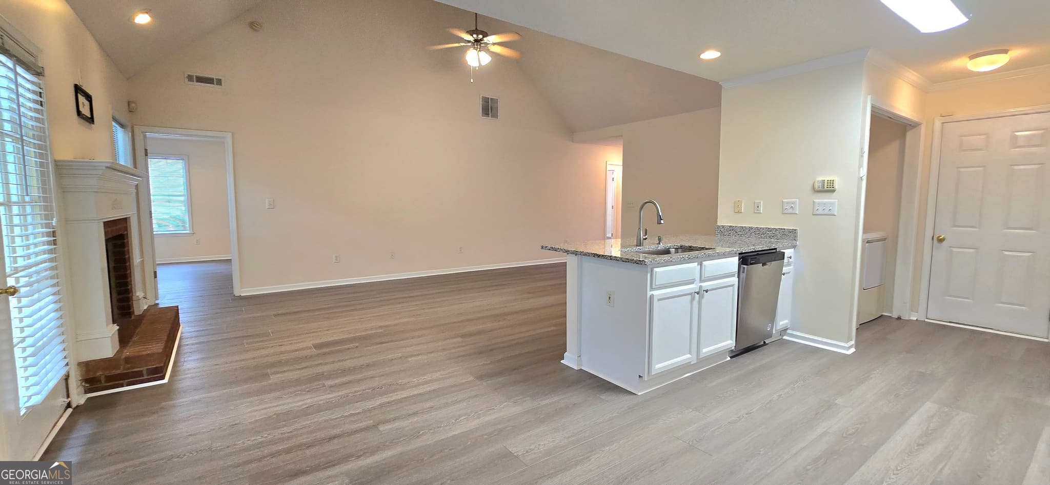 3 bedroom, 2 bathroom, 1,427 sq ft single family residence for rent at 2 Mill Ridge Place, Newnan, GA 30263 for $2,200 a month — photo 9