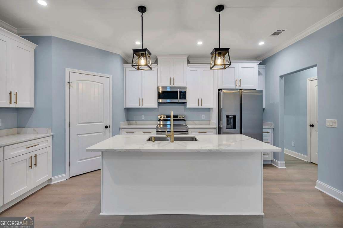 4 bedroom, 2.5 bathroom, 1,894 sq ft single family residence for sale at 101 Winton Drive, Brunswick, GA 31525 — photo 9