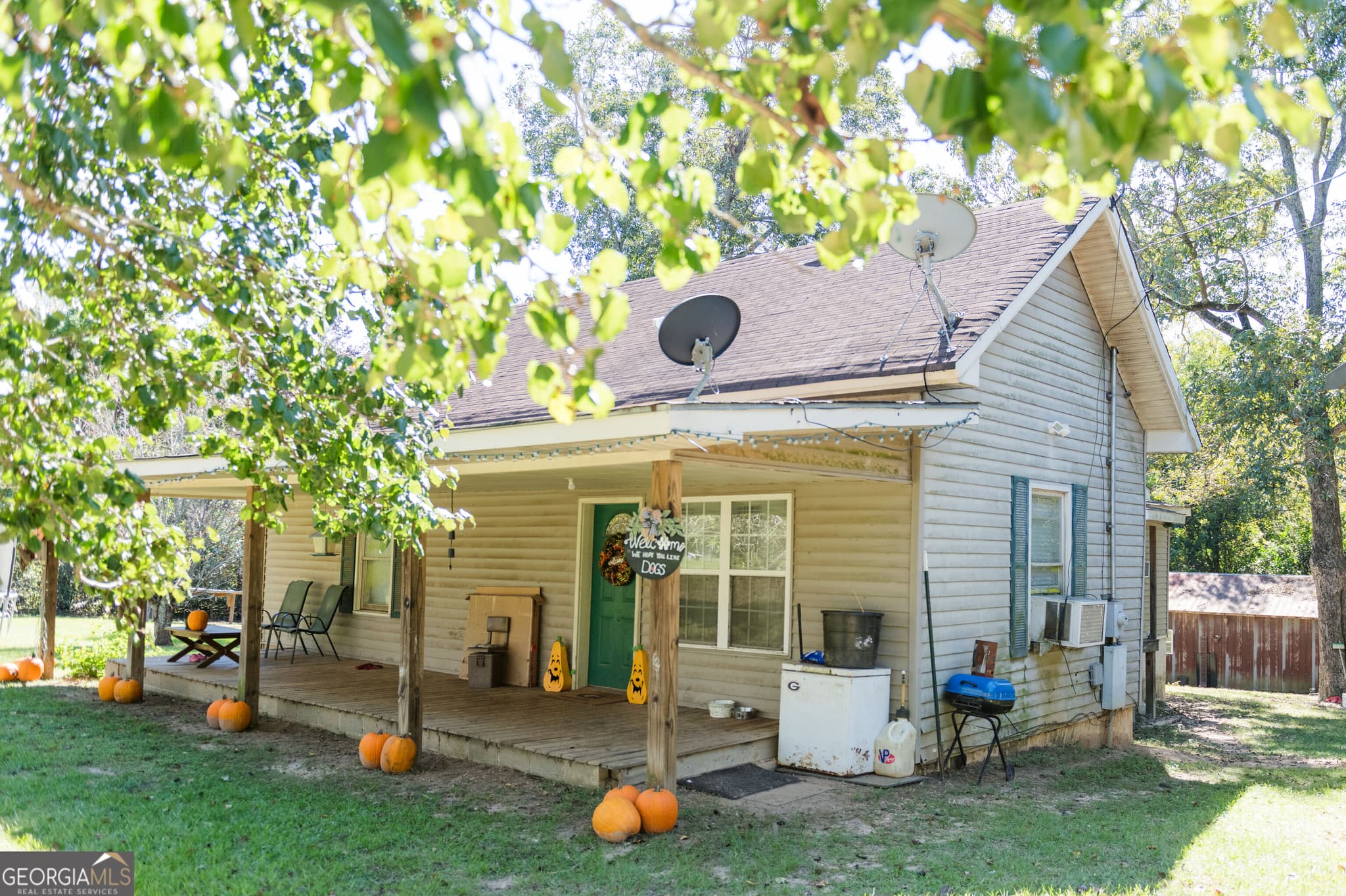3 bedroom, 2 bathroom, 1,540 sq ft single family residence for sale at 27 Oklahoma Street, Reynolds, GA 31076 — photo 2