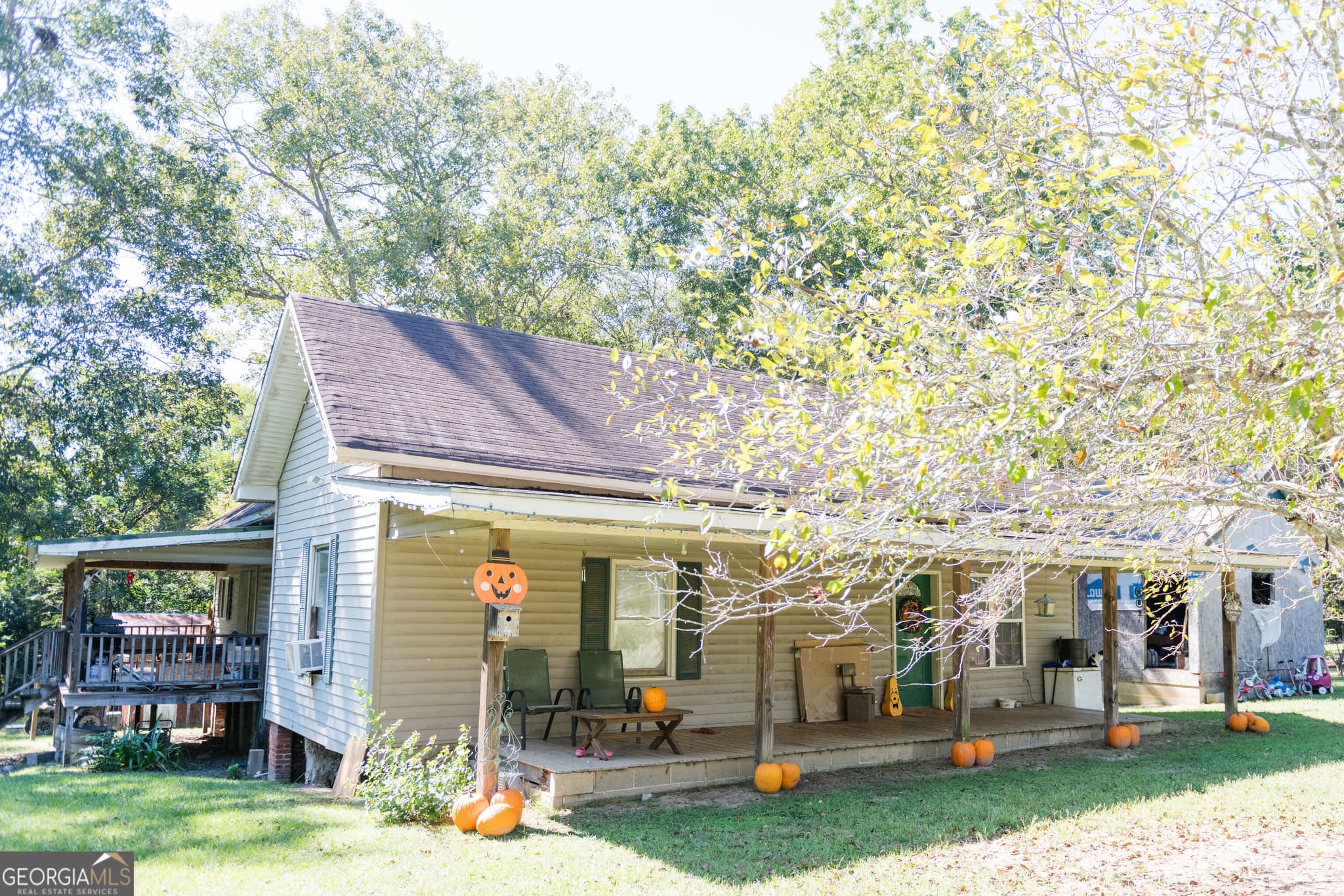 3 bedroom, 2 bathroom, 1,540 sq ft single family residence for sale at 27 Oklahoma Street, Reynolds, GA 31076 — photo 3