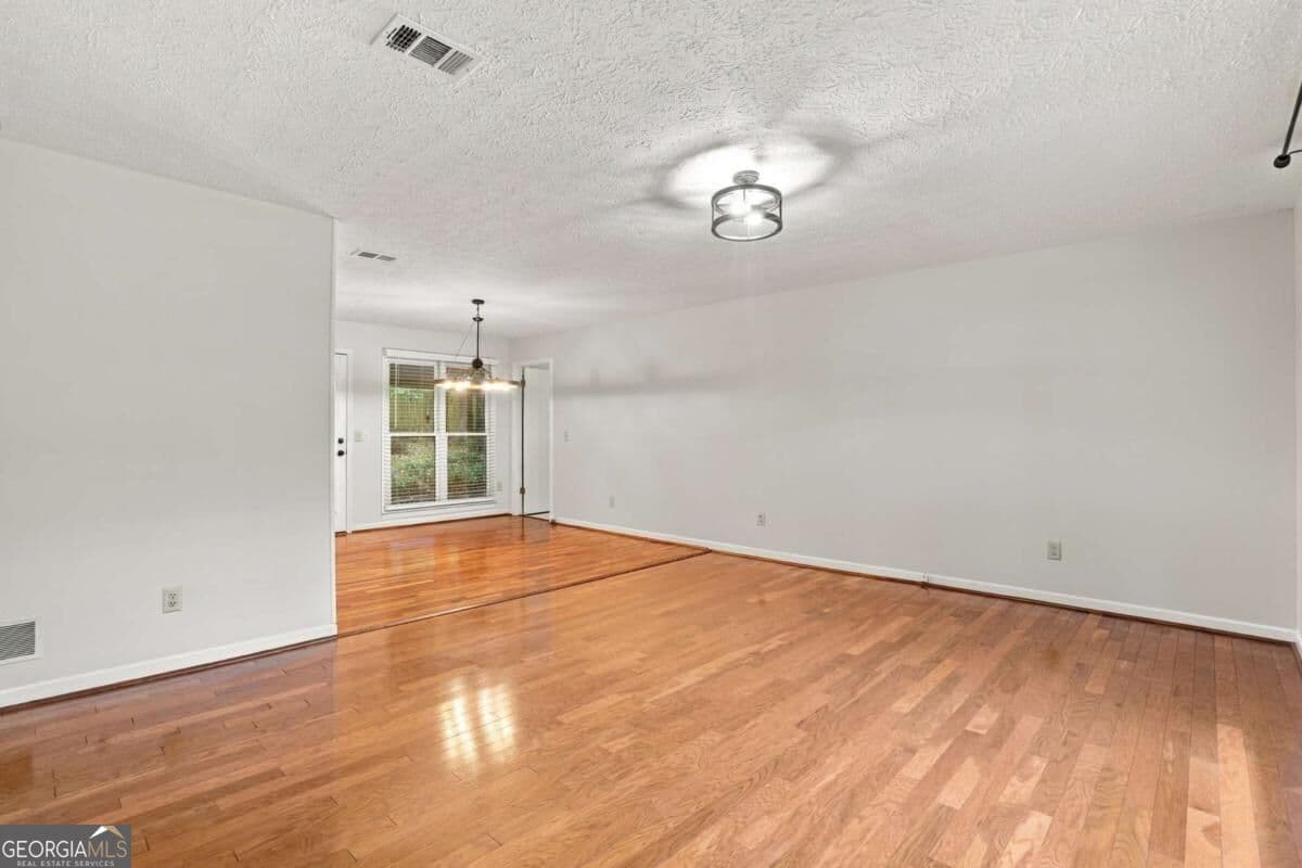 4 bedroom, 2 bathroom single family residence for rent at 3095 Woodland Drive, Kennesaw, GA 30152 for $2,300 a month — photo 5