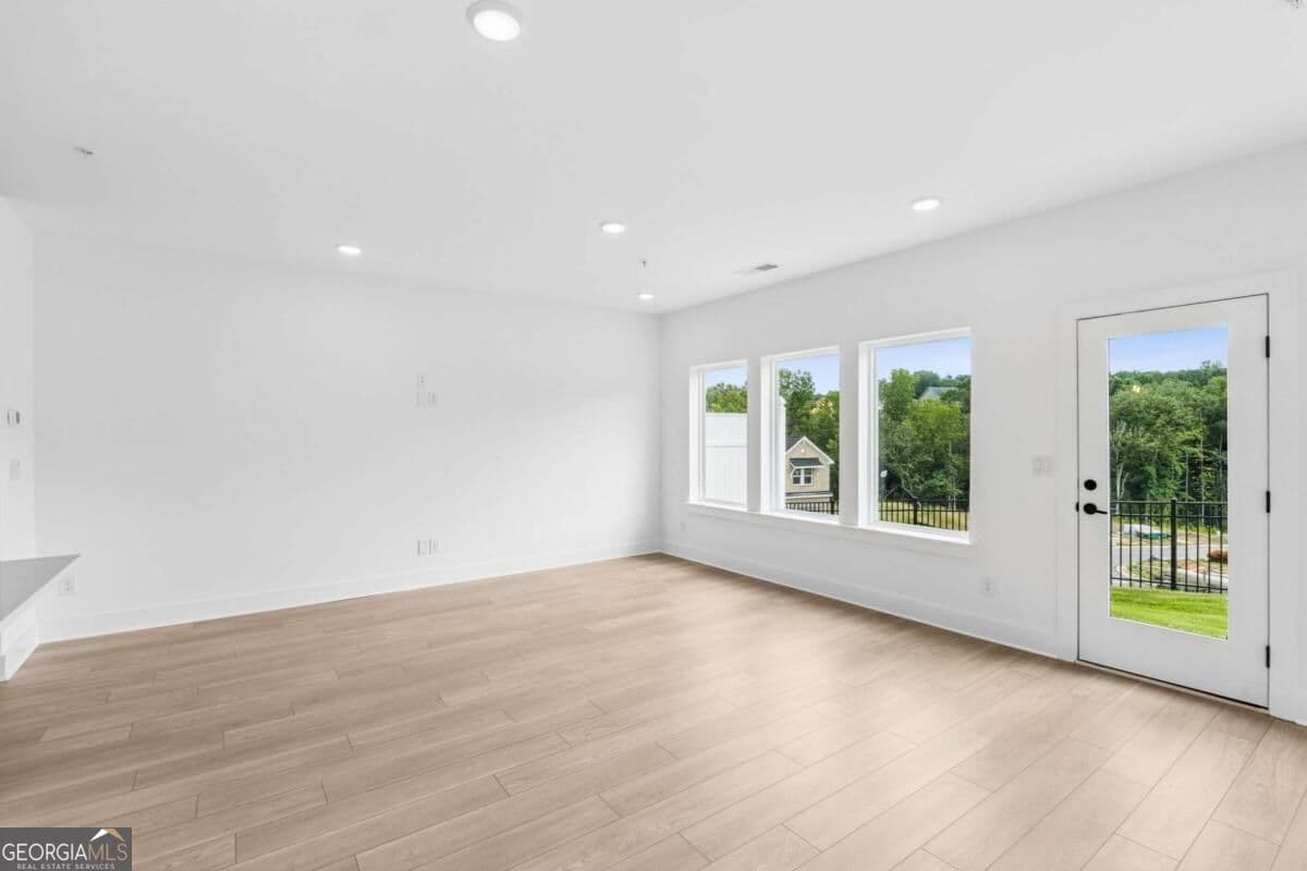3 bedroom, 2.5 bathroom, 1,922 sq ft single family residence for sale at 222 Redbud Road, Canton, GA 30114 — photo 8