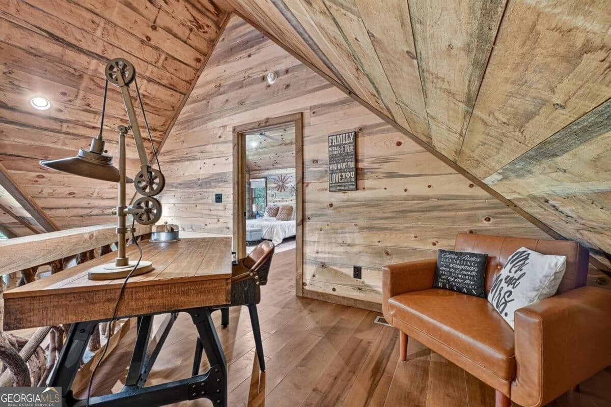 3 bedroom, 3 bathroom, 2,800 sq ft cabin,single family residence for sale at 93 Trails End, Epworth, GA 30541 — photo 5