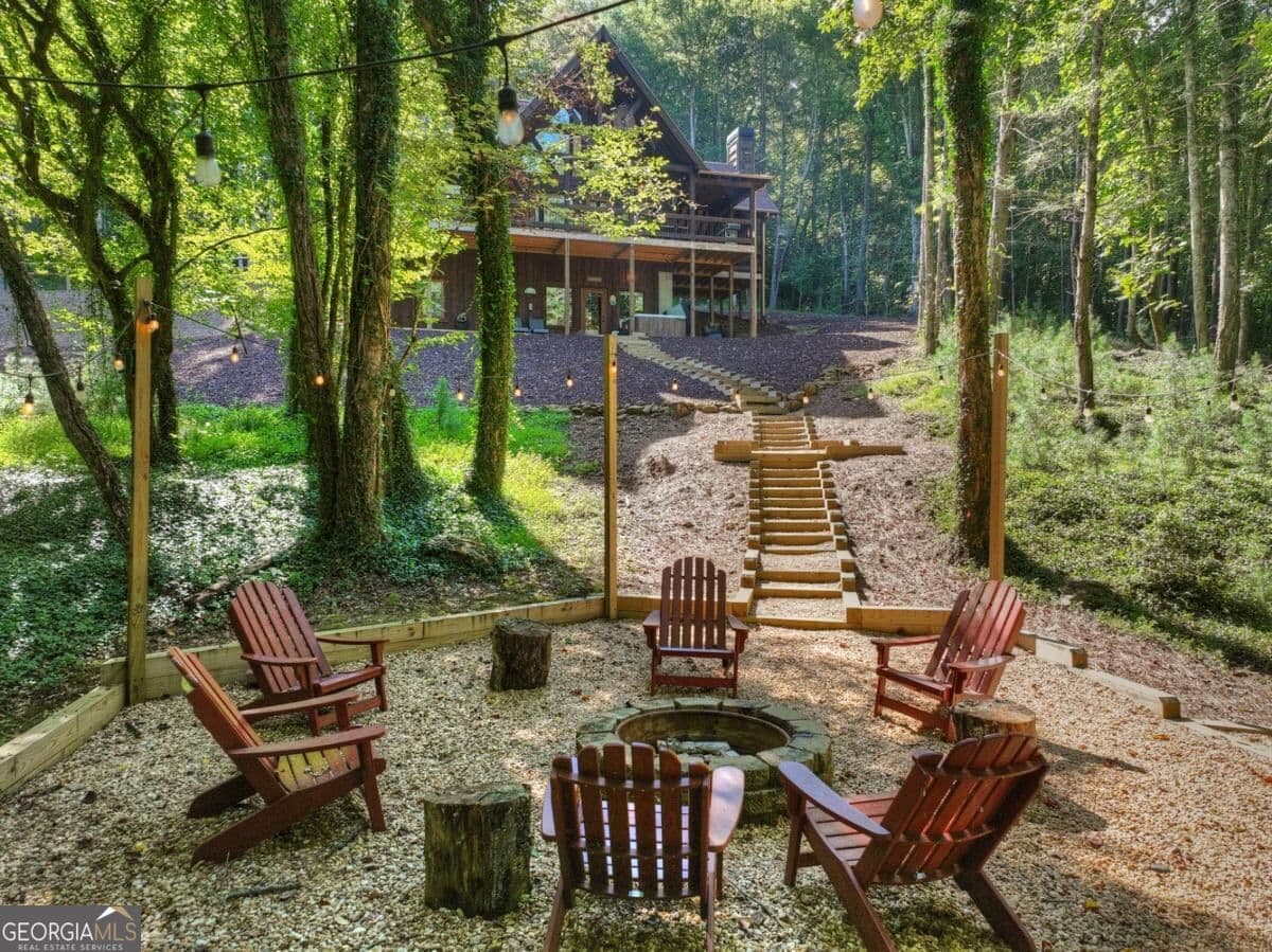 3 bedroom, 3 bathroom, 2,800 sq ft cabin,single family residence for sale at 93 Trails End, Epworth, GA 30541 — photo 4