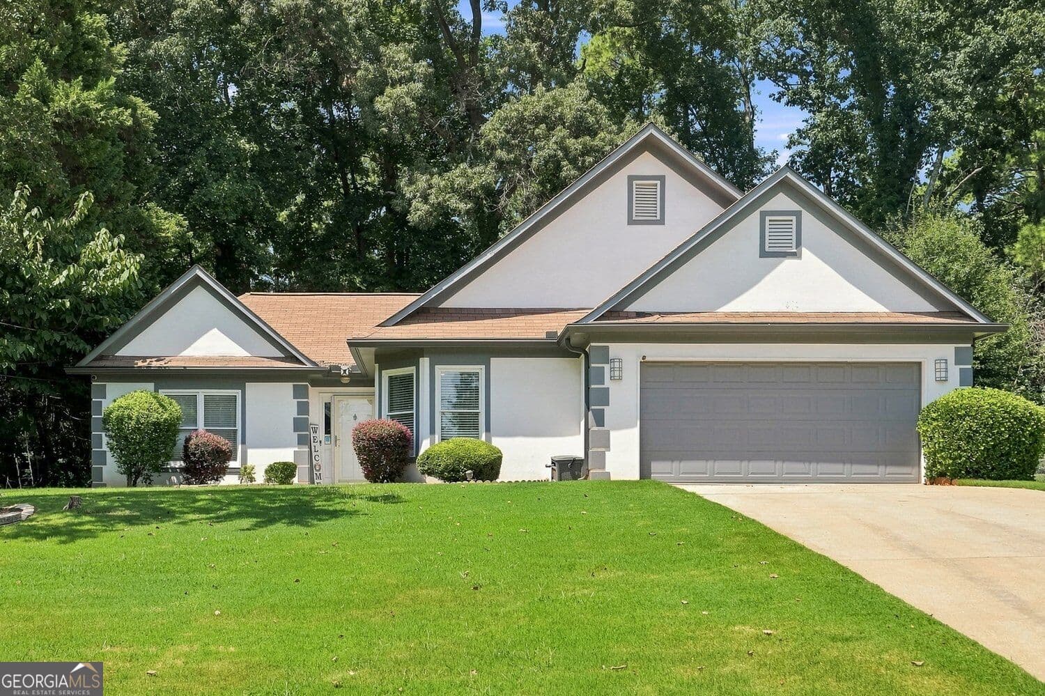 3 bedroom, 2 bathroom, 1,644 sq ft single family residence for sale at 300 Leigh Kay Drive, Lawrenceville, GA 30046
