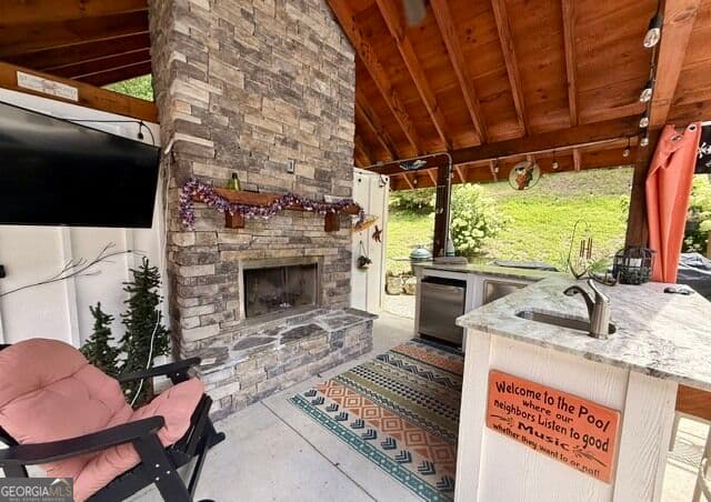 6 bedroom, 5 bathroom, 4,999 sq ft single family residence for sale at 131 Anns Way, Blairsville, GA 30512 — photo 4