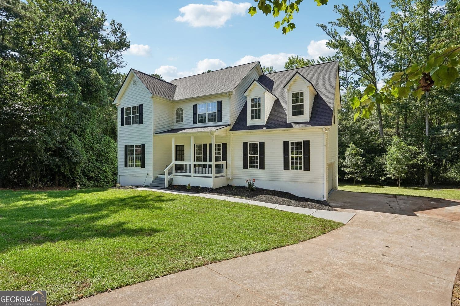 4 bedroom, 2.5 bathroom, 2,716 sq ft single family residence for sale at 161 Lake Ridge Drive, Newnan, GA 30263 — photo 1 of 60