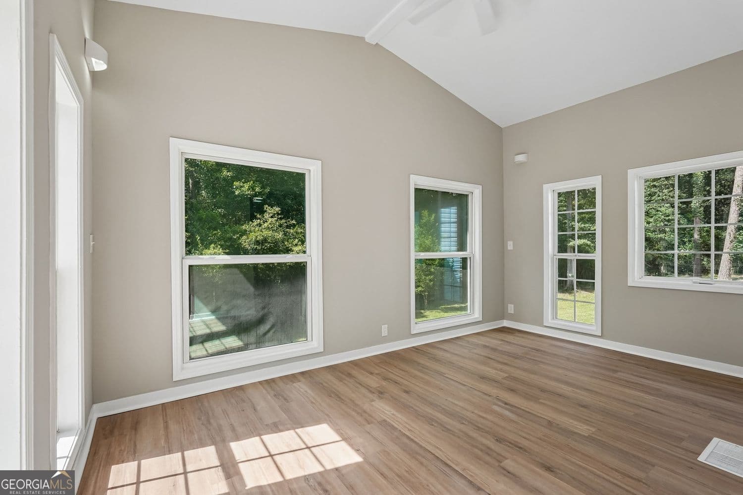 4 bedroom, 2.5 bathroom, 2,716 sq ft single family residence for sale at 161 Lake Ridge Drive, Newnan, GA 30263 — photo 5