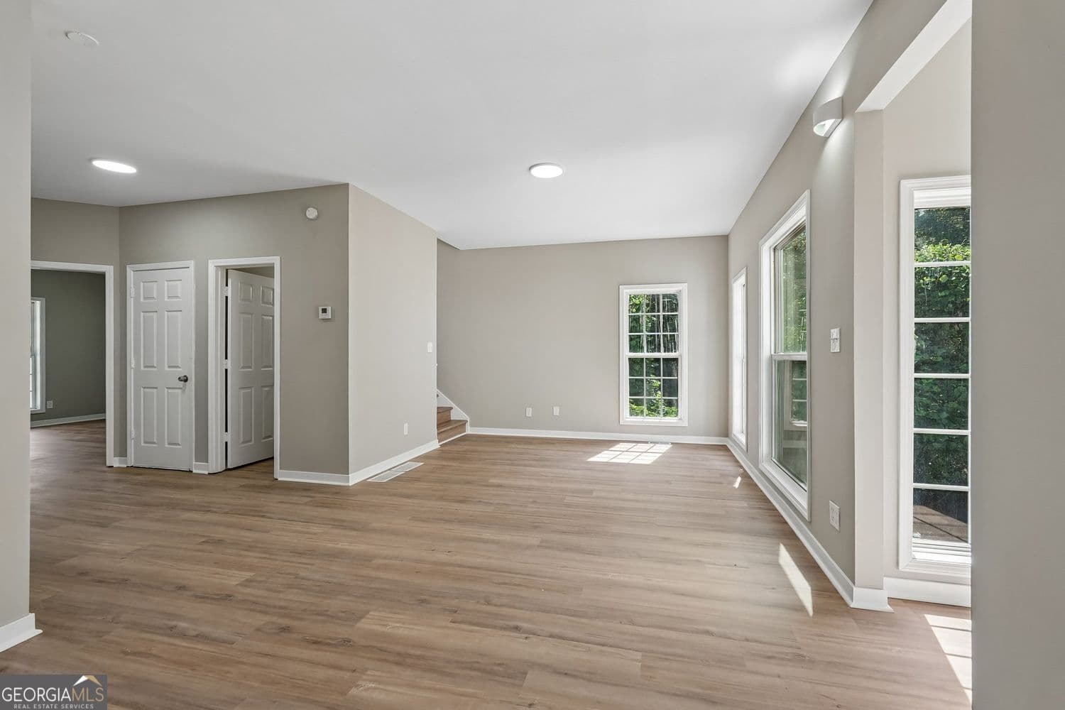 4 bedroom, 2.5 bathroom, 2,716 sq ft single family residence for sale at 161 Lake Ridge Drive, Newnan, GA 30263 — photo 9