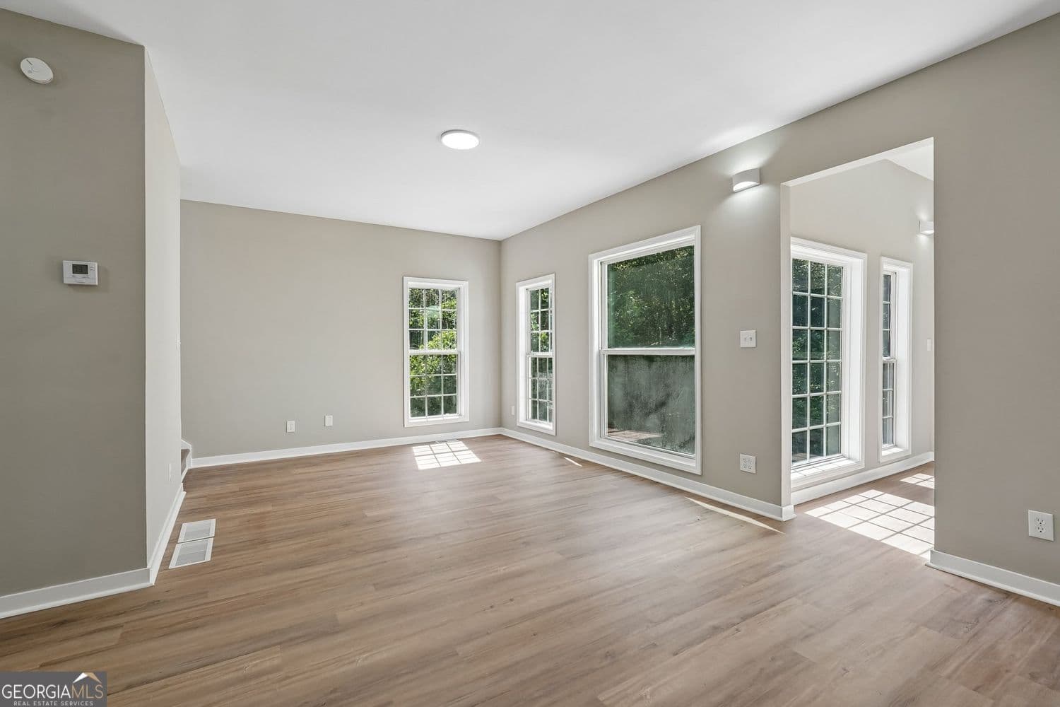 4 bedroom, 2.5 bathroom, 2,716 sq ft single family residence for sale at 161 Lake Ridge Drive, Newnan, GA 30263 — photo 10
