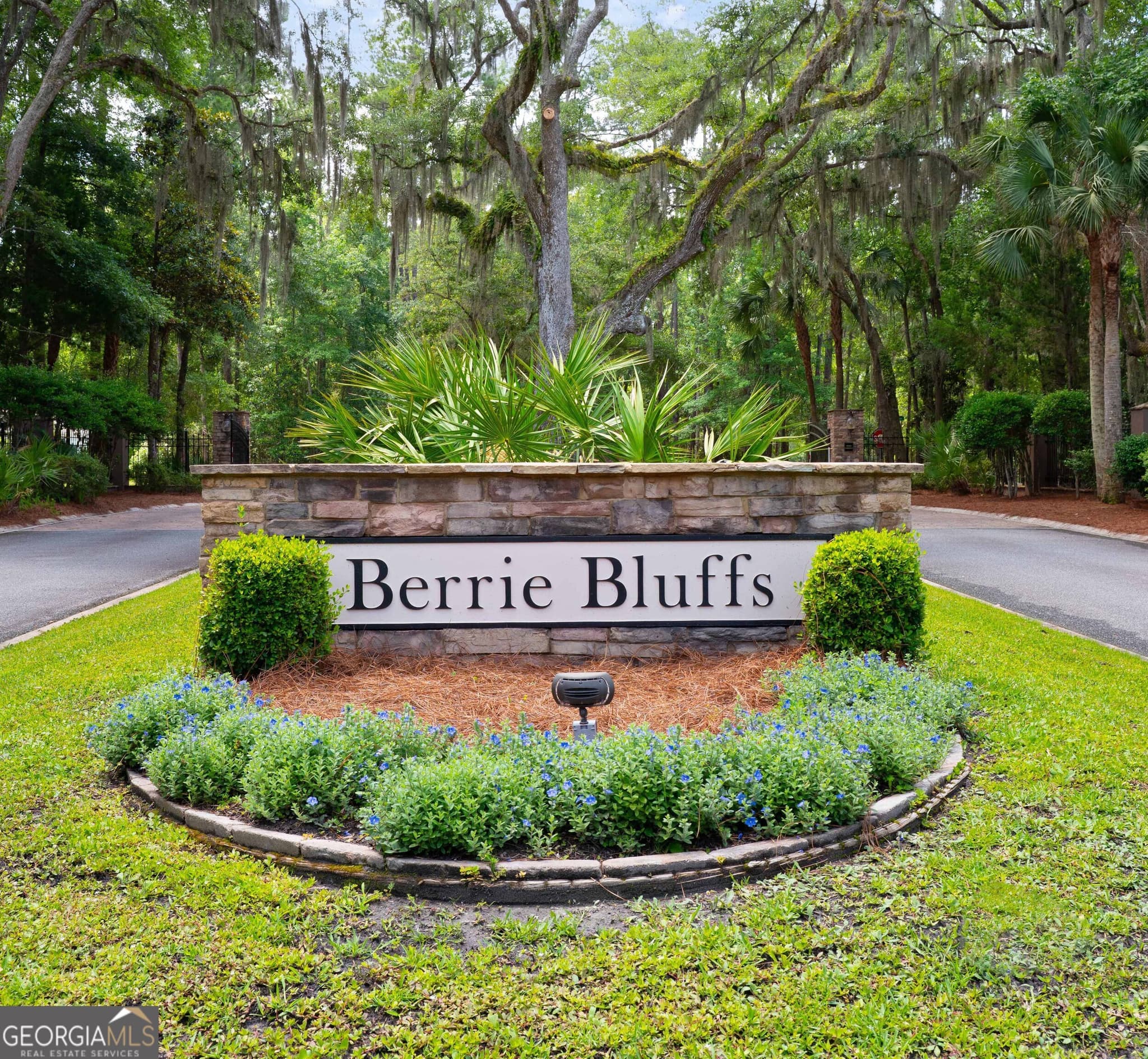 residential lot for sale at LOT 13 Timmons Drive, Waverly, GA 31565 — photo 1 of 13