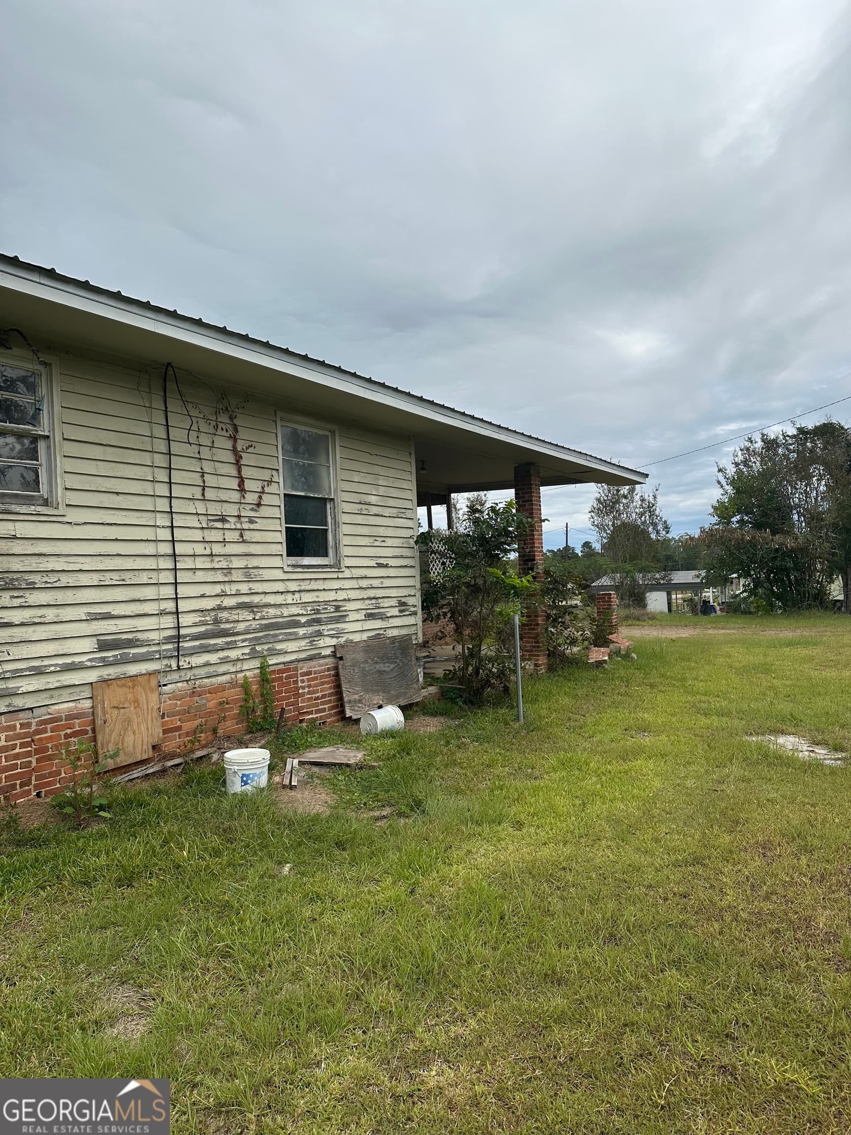 1 bedroom, 1 bathroom, 1,464 sq ft single family residence sold at 4687 W Main Street, Soperton, GA 30457