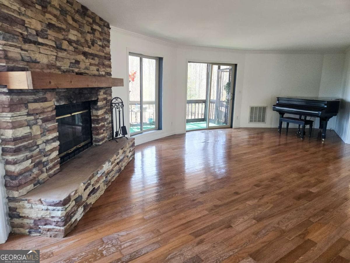 2 bedroom, 2 bathroom, 2,430 sq ft single family residence for sale at 1900 Long Ridge Road, Hiawassee, GA 30546 — photo 6