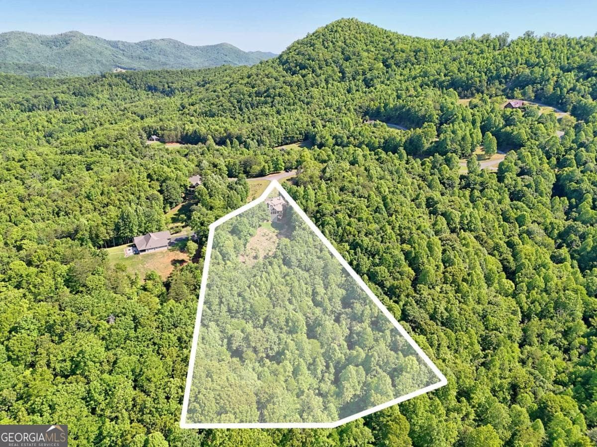 4 bedroom, 3.5 bathroom single family residence for sale at 41 Elm Court, Murphy, NC 28906 — photo 2