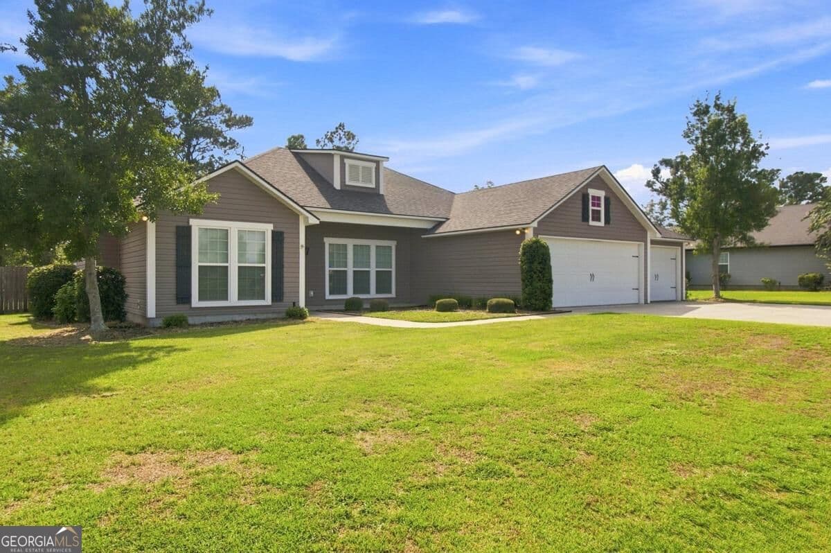 4 bedroom, 2 bathroom, 1,768 sq ft single family residence under contract at 7 Colt Drive, Lakeland, GA 31635 — photo 2