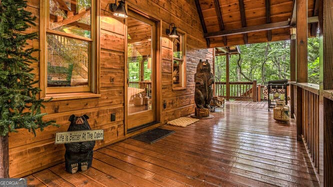 3 bedroom, 3.5 bathroom, 2,620 sq ft cabin,single family residence for sale at 395 Mill Creek Acres, Blue Ridge, GA 30513 — photo 7