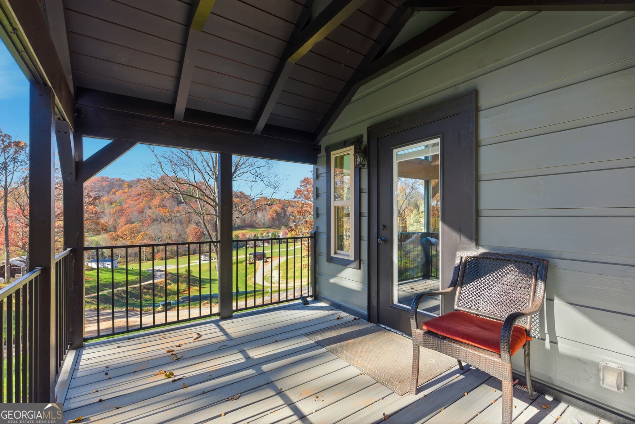 1 bedroom, 1 bathroom, 397 sq ft manufactured home,single family residence for sale at 527 Saunders Road LOT 25, Franklin, NC 28734 — photo 6
